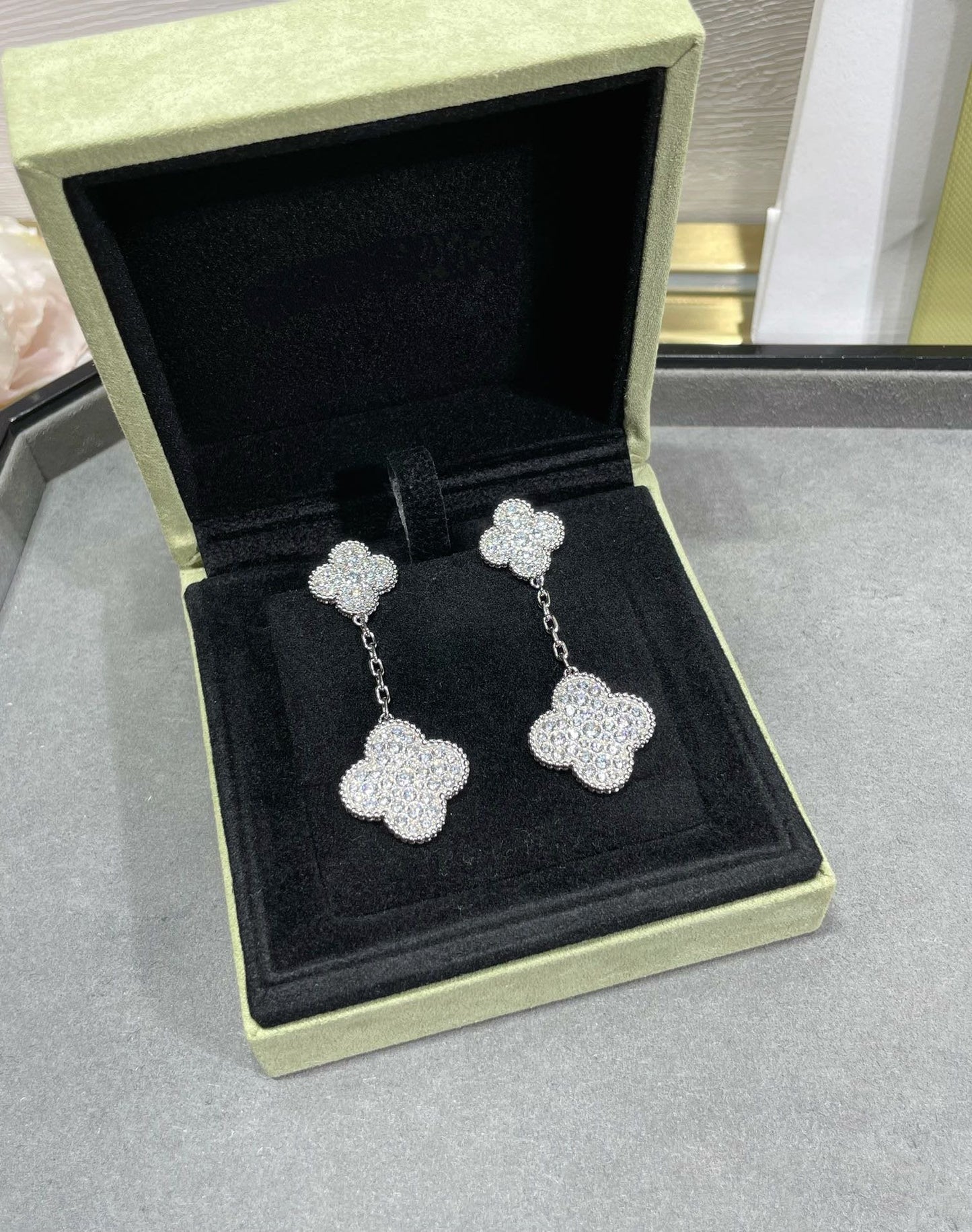 [Clover Jewelery]CLOVER 2 MOTIFS DIAMOND PAVED SILVER EARRINGS