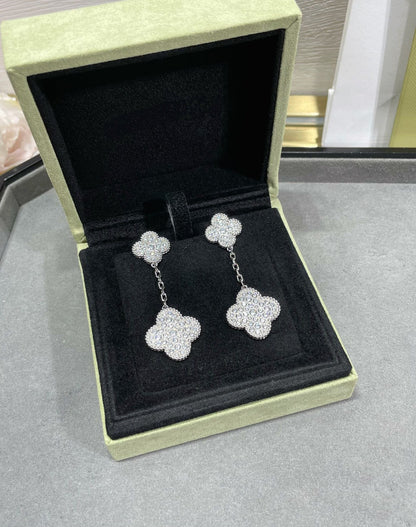 [Clover Jewelery]CLOVER 2 MOTIFS DIAMOND PAVED SILVER EARRINGS