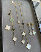 [Clover Jewelry]KLEEBOLATT 3 MOTIV PERLMUTT ONYX DUNKELROSA GOLD OHRRINGE