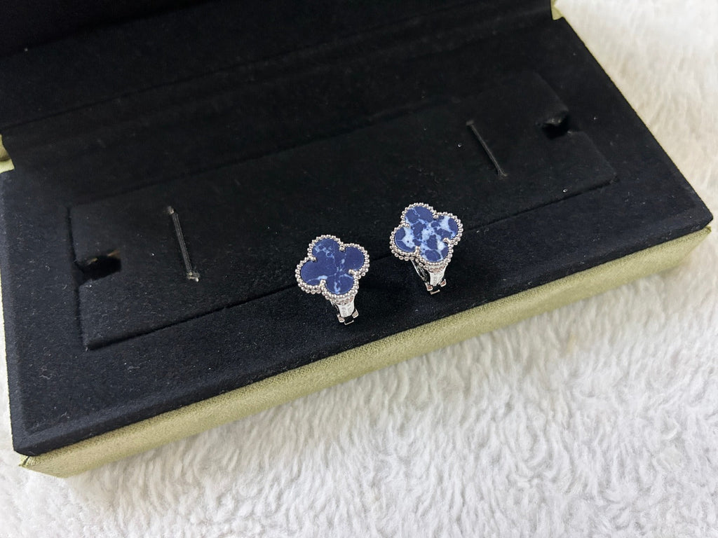 [Clover Jewelry]クローバー ピーターサイト ミディアム スタッドピアス