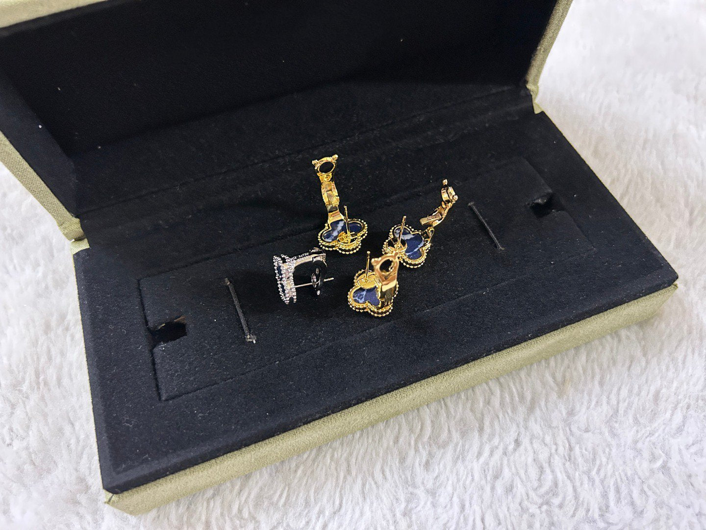 [Clover Jewelry]CLOVER PIETERSITE MITTLERE OHRSTECKER