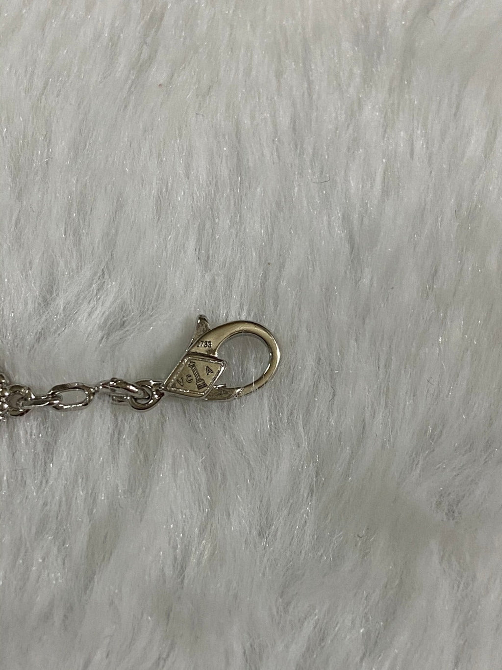 [Clover Jewelry]KLEE 1 MOTIV PIETERSIT ARMBAND