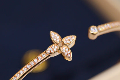 [Clover Jewellery] IDYLLE ROSA GOLD OFFENES ARMBAND MIT DIAMANTEN