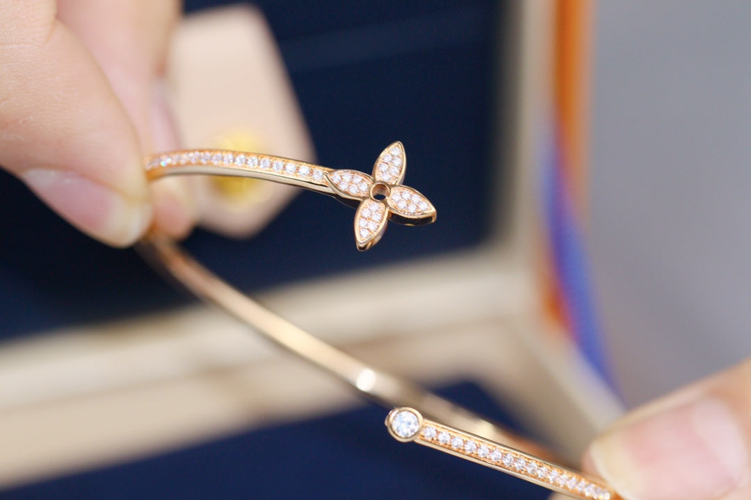 [Clover Jewelry]IDYLLE PINK GOLD OPEN BRACELET DIAMOND PAVED