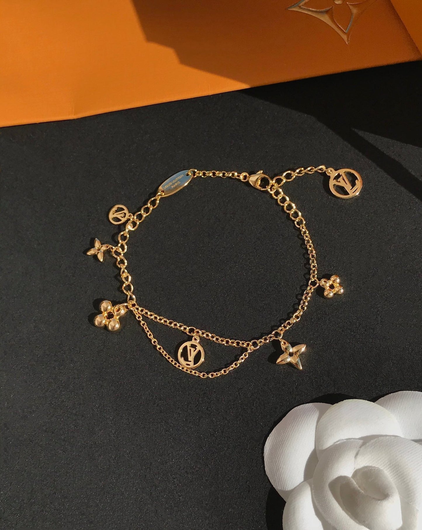 [Clover Jewelery]BLOOMING PINK GOLD MOP BRACELET