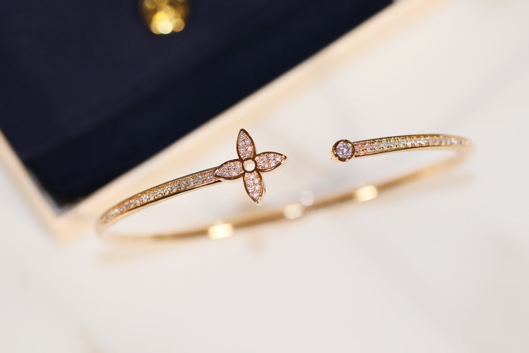 [Clover Jewellery] IDYLLE GOLD OFFENES ARMBAND MIT DIAMANTEN