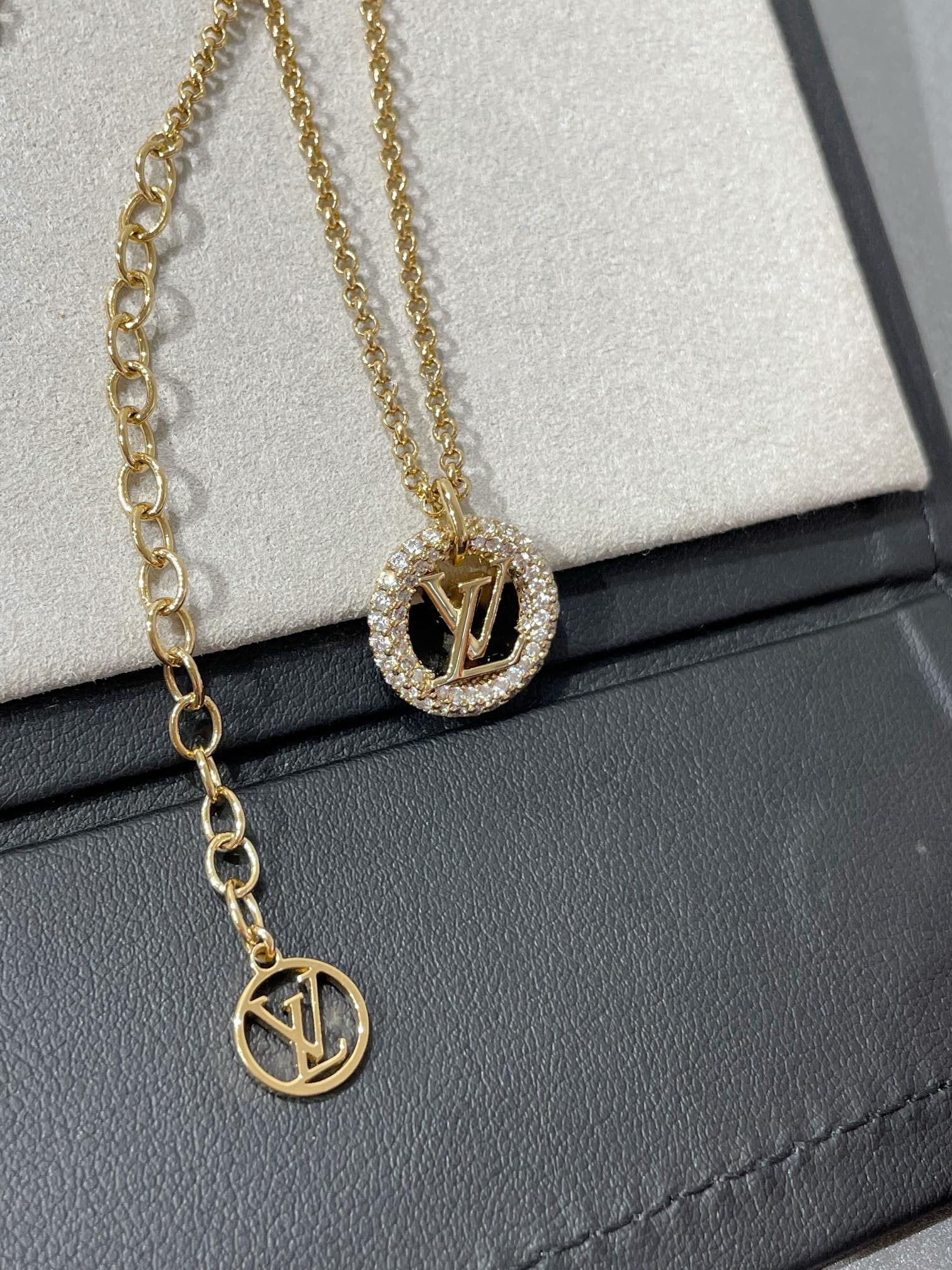 [Clover Jewelry]BY NIGHT DIAMOND PAVED NECKLACE