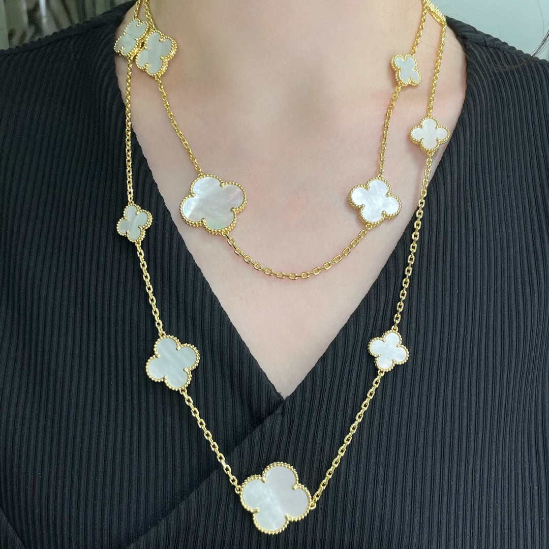 [Clover Jewelry]KLEE 16 MOTIV WEISSES PERLMUTT GOLDHALSKELLe