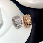 {"en_US":"[Clover Jewelry]PERLEE DIAMOND LARGE RING","de_DE":"[Clover Jewelry]PERLEE DIAMOND GROSSER RING"}