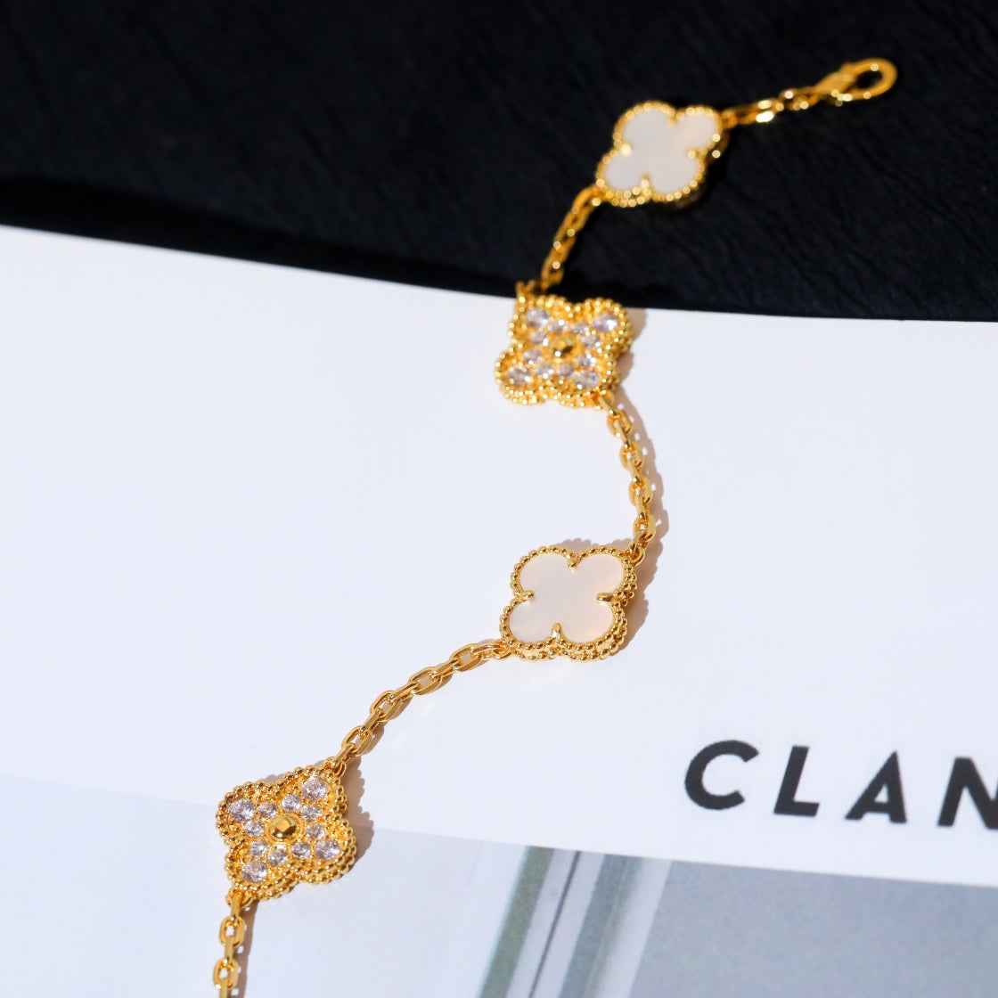 [Clover Jewelry]CLOVER BRACELET 5 MOTIF WHITE MOP DIAMOND