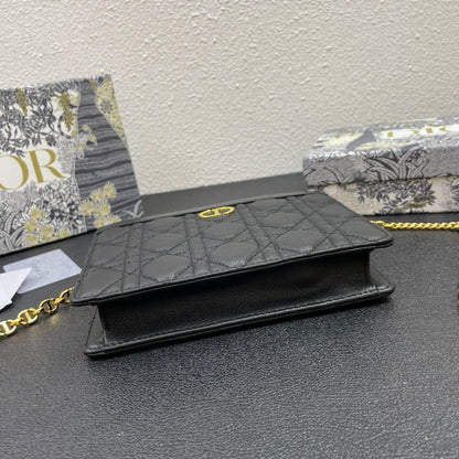 CARO POUCH 19 BAG IN BLACK CALFSKIN