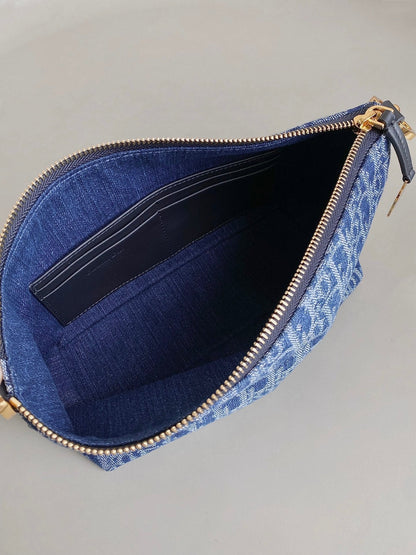 DIORSTAR 28 HOBO BAG WITH CHAIN BLUE DENIM OBLIQUE JACQUARD