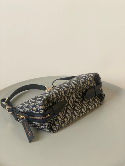 LARGE D-JOURNEY SHOULDER BAG 33 IN BLACK MONOGRAM OBLIQUE JACQUARD