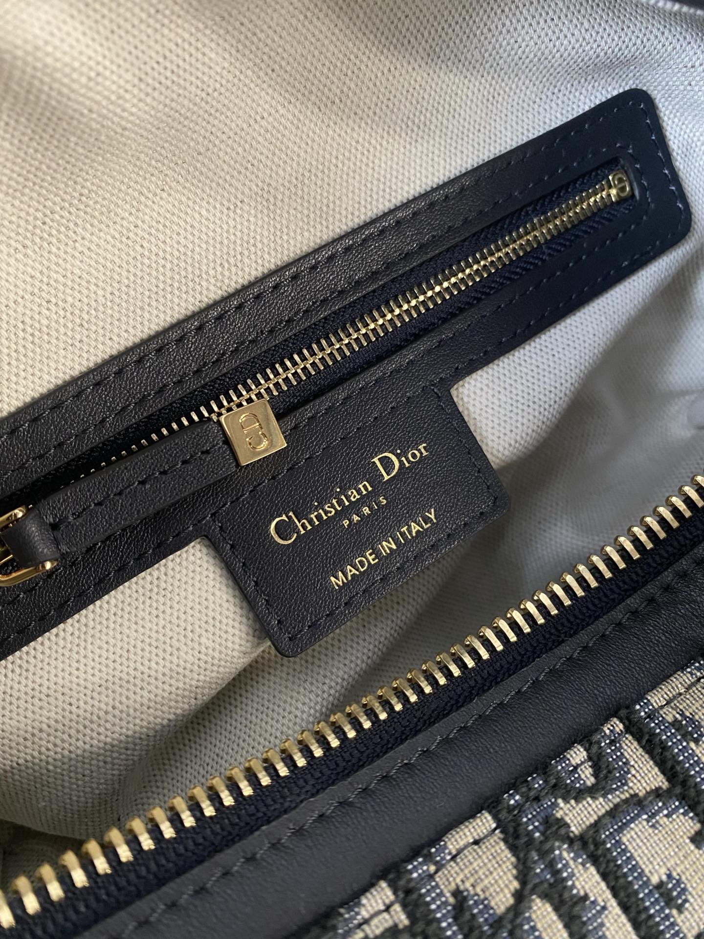 MEDIUM D-JOURNEY SHOULDER BAG 25 IN BLACK MONOGRAM OBLIQUE JACQUARD