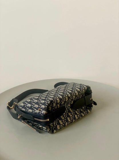 MEDIUM D-JOURNEY SHOULDER BAG 25 IN BLACK MONOGRAM OBLIQUE JACQUARD