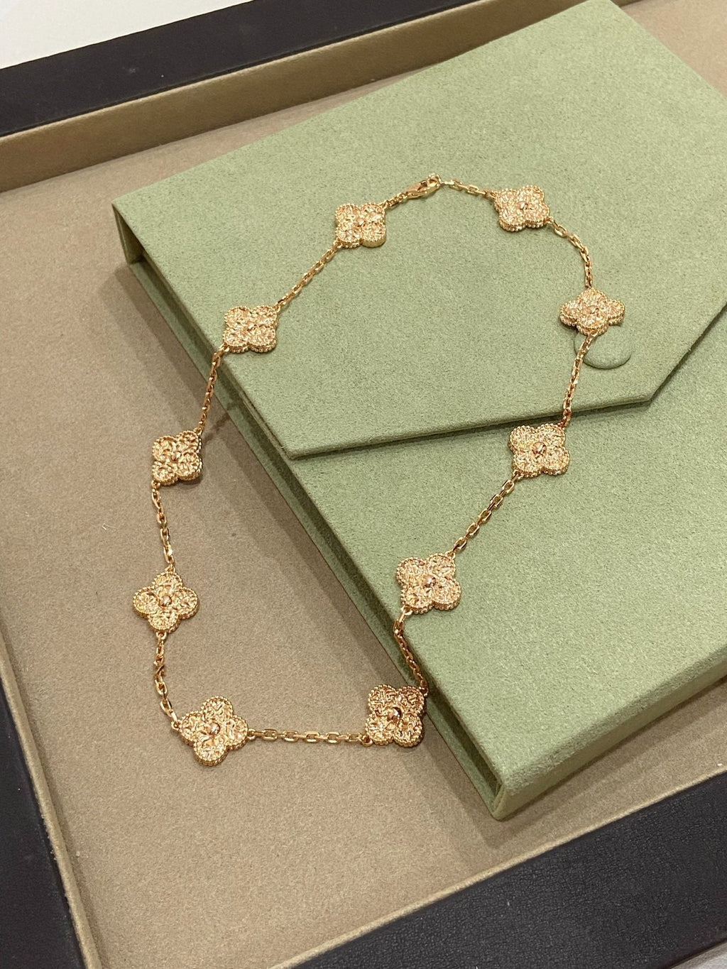 [Clover Jewelry]CLOVERS DAS 10-MOTIVE COLLIER