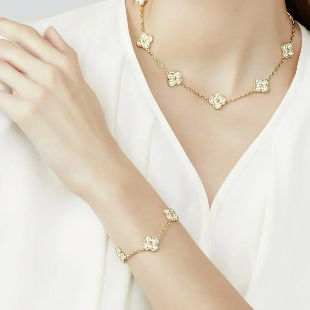[Clover Jewelry]クローバー 5モチーフ フルダイヤブレスレット