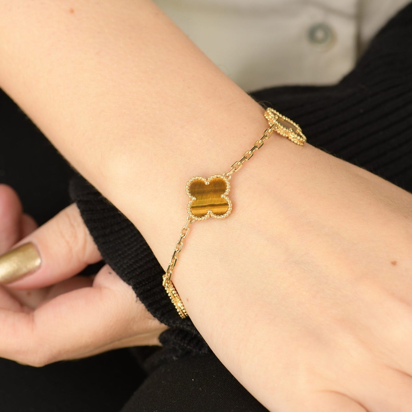 [Clover Jewelery]CLOVER  5 MOTIFS TIGER EYE BRACELET