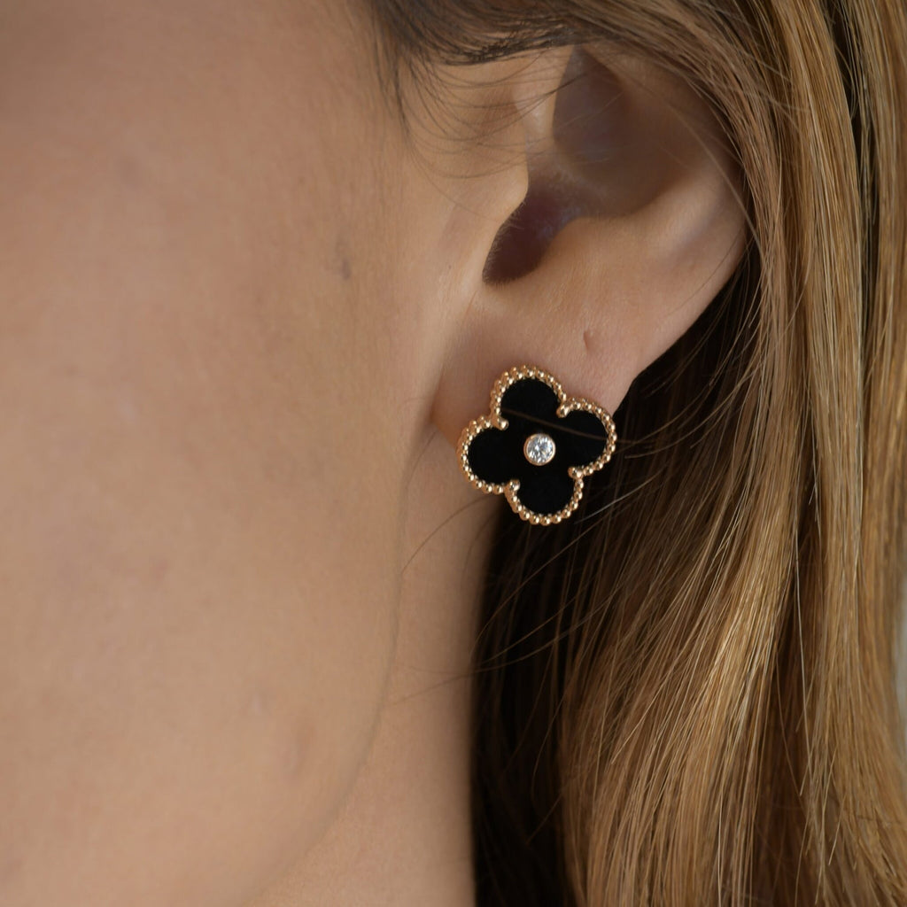 [Clover Jewelry]クローバー ミディアム 1 モチーフ オニキス ダイヤモンド ピアス