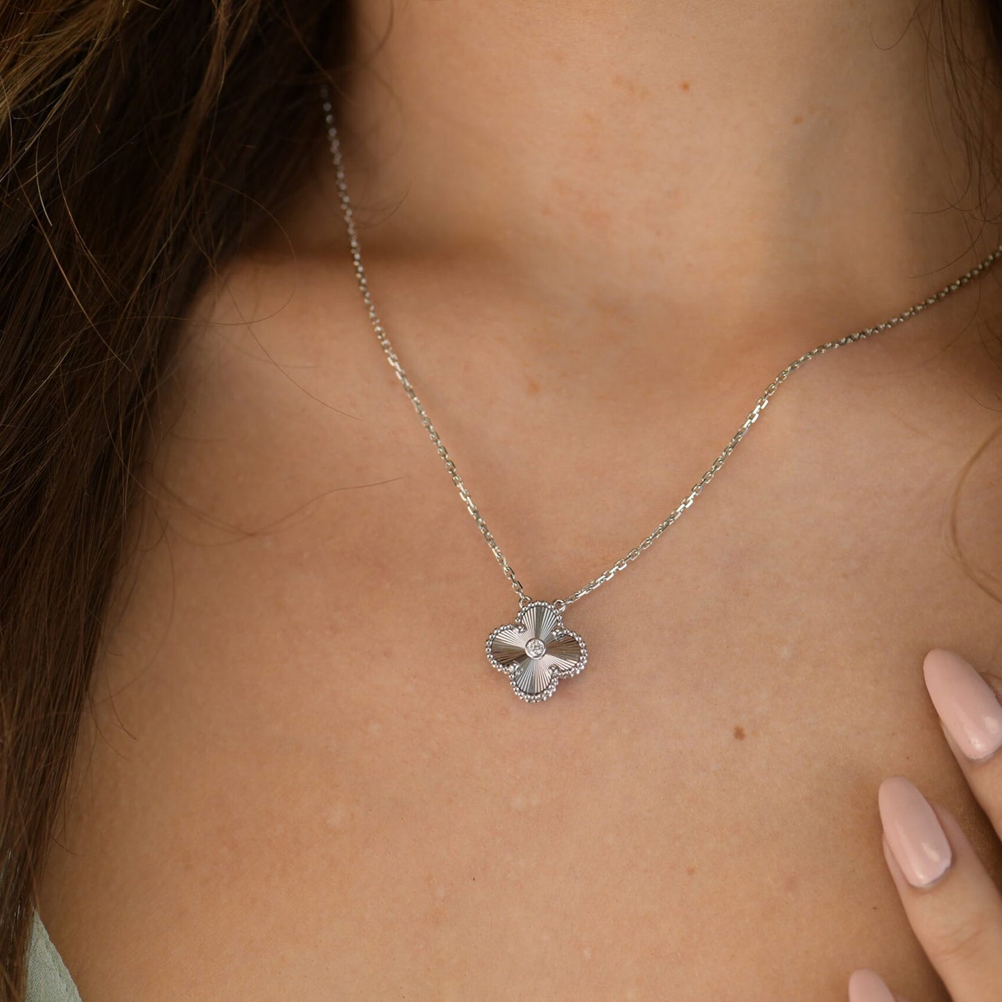 [Clover Jewelery]CLOVER  15MM DIAMOND LASER NECKLACE SILVER