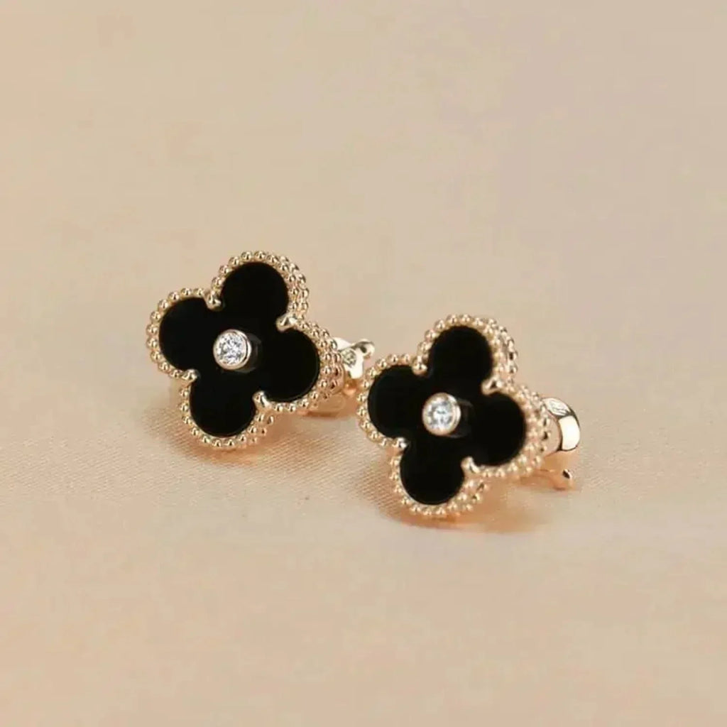 [Clover Jewelry]クローバー ミディアム 1 モチーフ オニキス ダイヤモンド ピアス