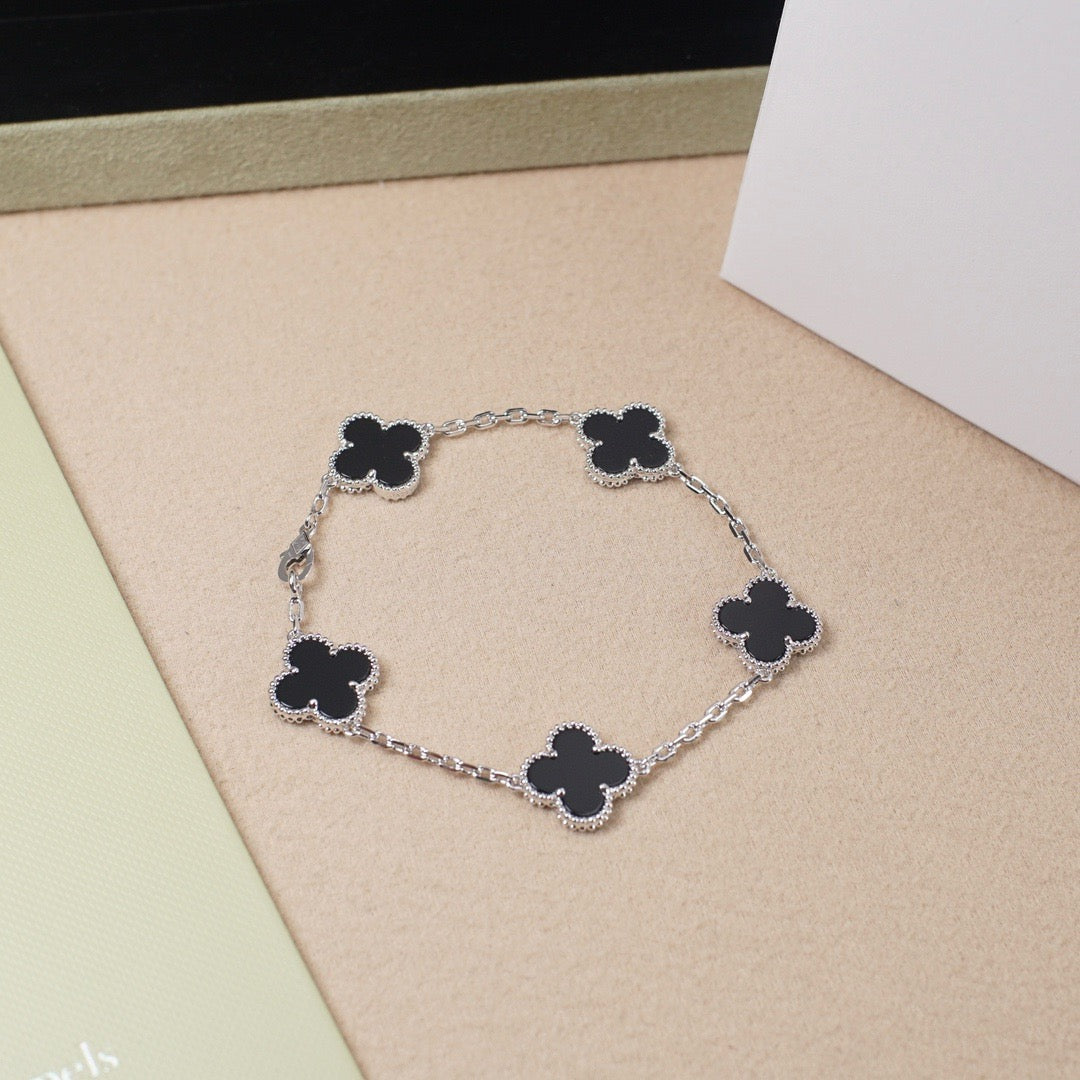 [Clover Jewelery]CLOVER 5 MOTIF ONYXS  BRACELET SILVER