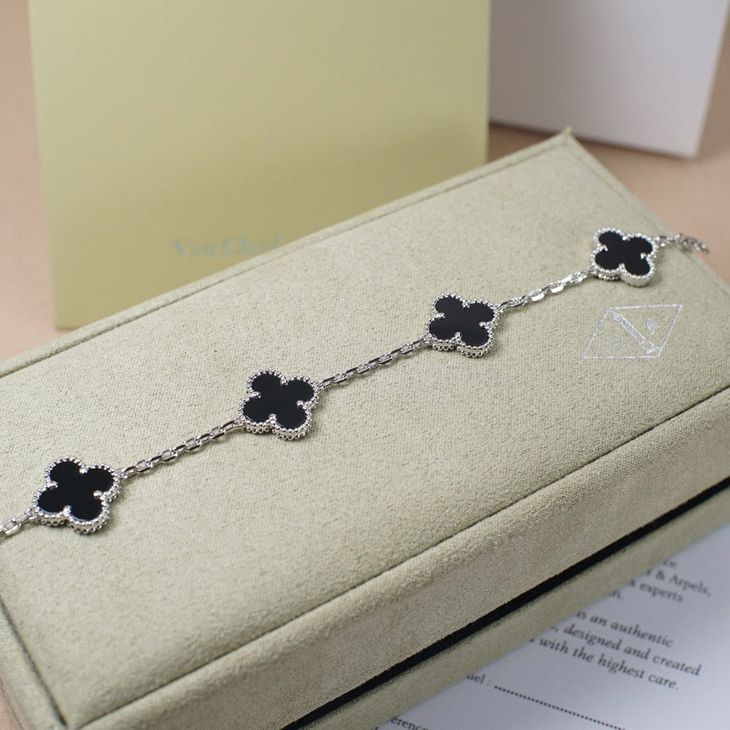 [CLOVER JEWELRY]クローバー 5モチーフ オニキス ブレスレット シルバー