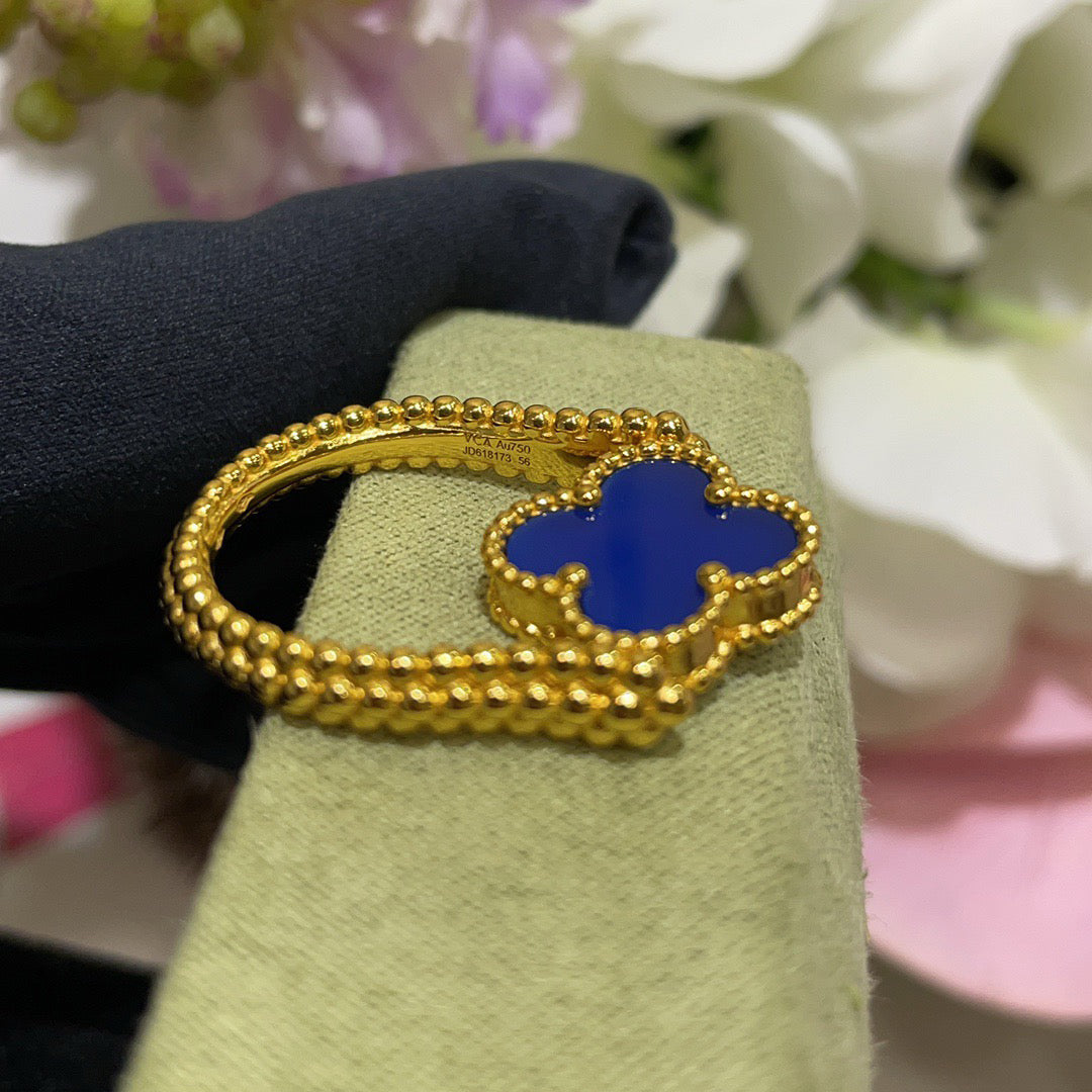 [Clover Jewelry]WENDEBARER BLAUER ACHATRING VON CLOVER