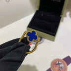 [Clover Jewelry]WENDEBARER BLAUER ACHATRING VON CLOVER