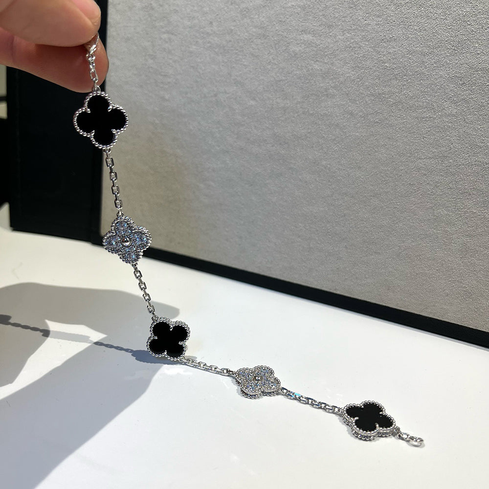 [Clover Jewelry]CLOVER 5 MOTIV ONYX DIAMANT ARMREIF SILBER