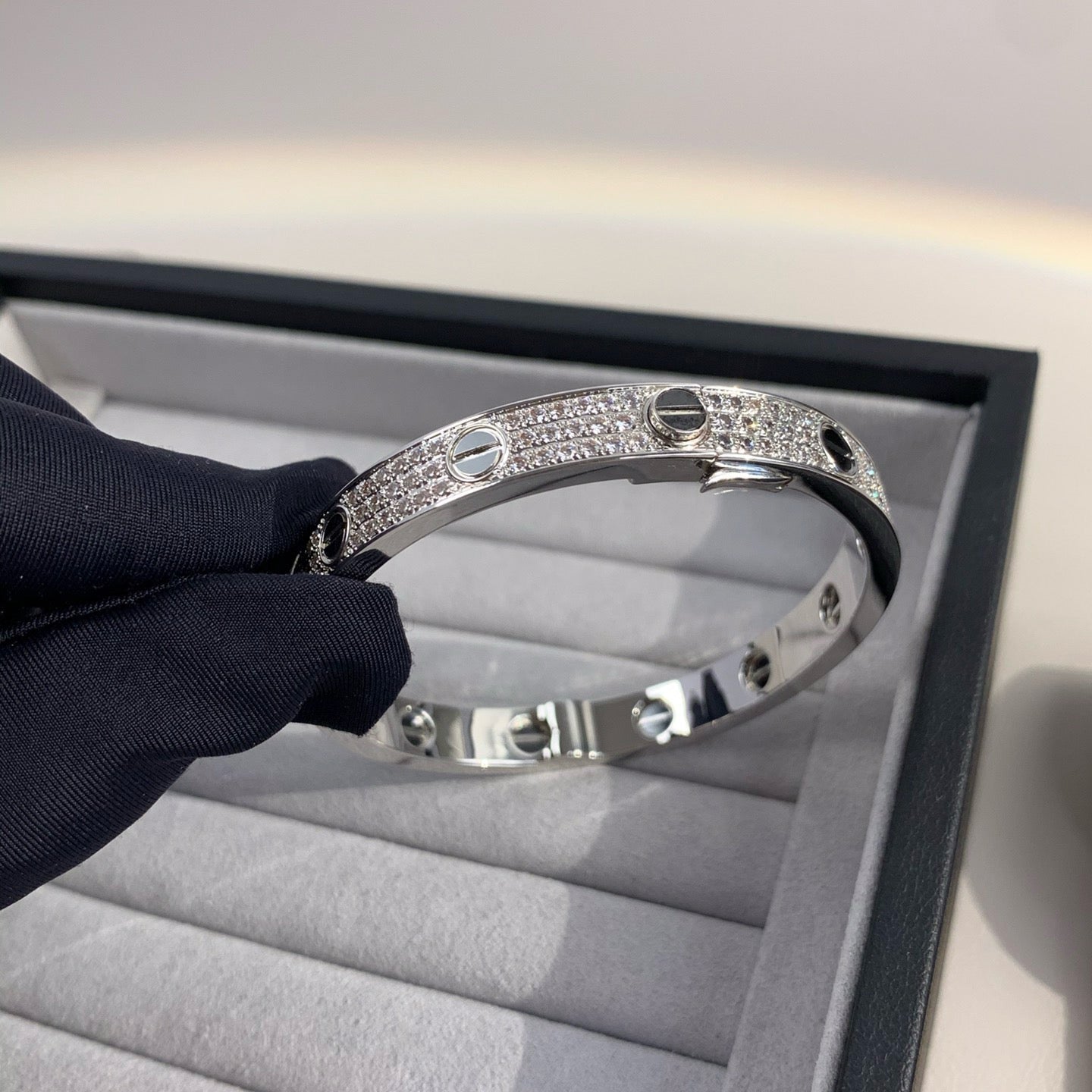 [Clover Jewelry]LIEBESARMBAND 6.1MM DIAMANTBESETZTE KERAMIK