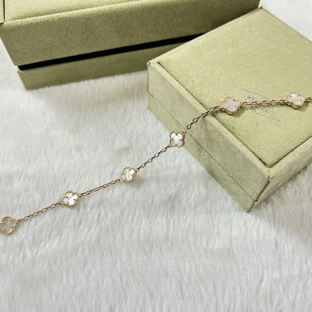 [Clover Jewelery]CLOVER 6 MOTIF WHITE MOP BRACELET