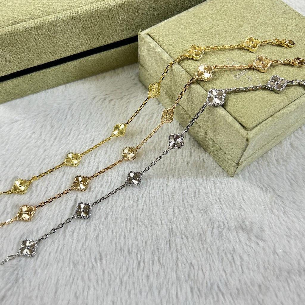 [クローバージュエリー]クローバー 6モチーフ ダイヤモンドブレスレット