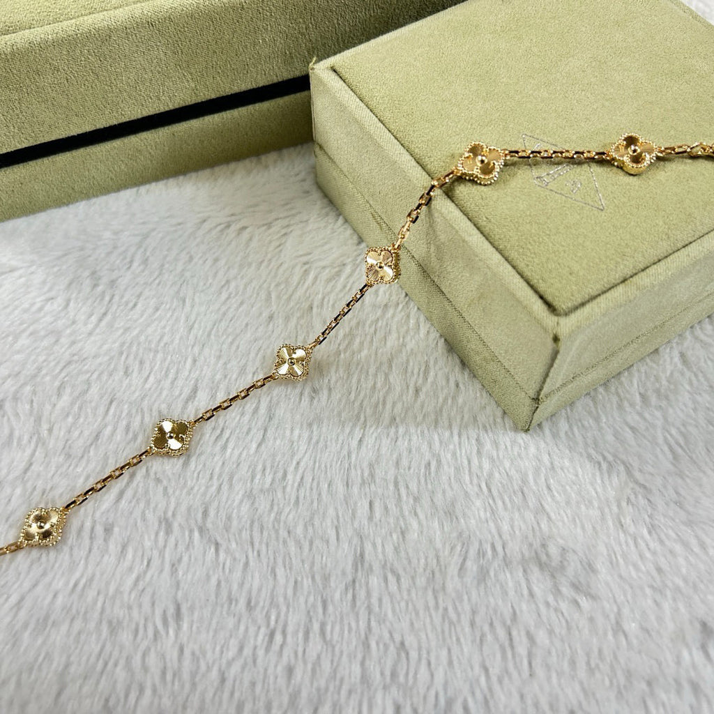 [クローバージュエリー]クローバー 6モチーフ ダイヤモンドブレスレット