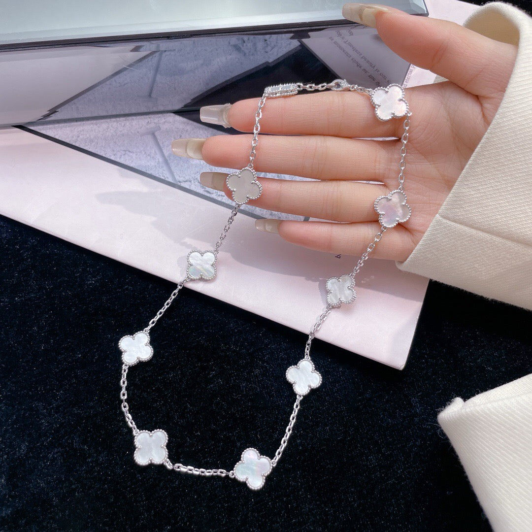 [Clover Jewelry]CLOVERS THE 10-MOTIFS WEISSE PERLMUTT-HALSKETTE