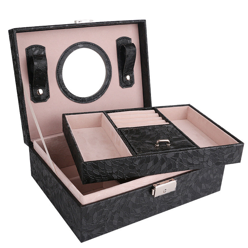 EXQUISITE SCHMUCKDOSE AUS PU-LEDER MIT SCHLOSS