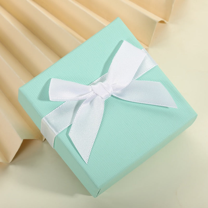 SCHMUCKSCHATULLE GESCHENKBOX MIT SCHLEIFE (OHNE LOGO)