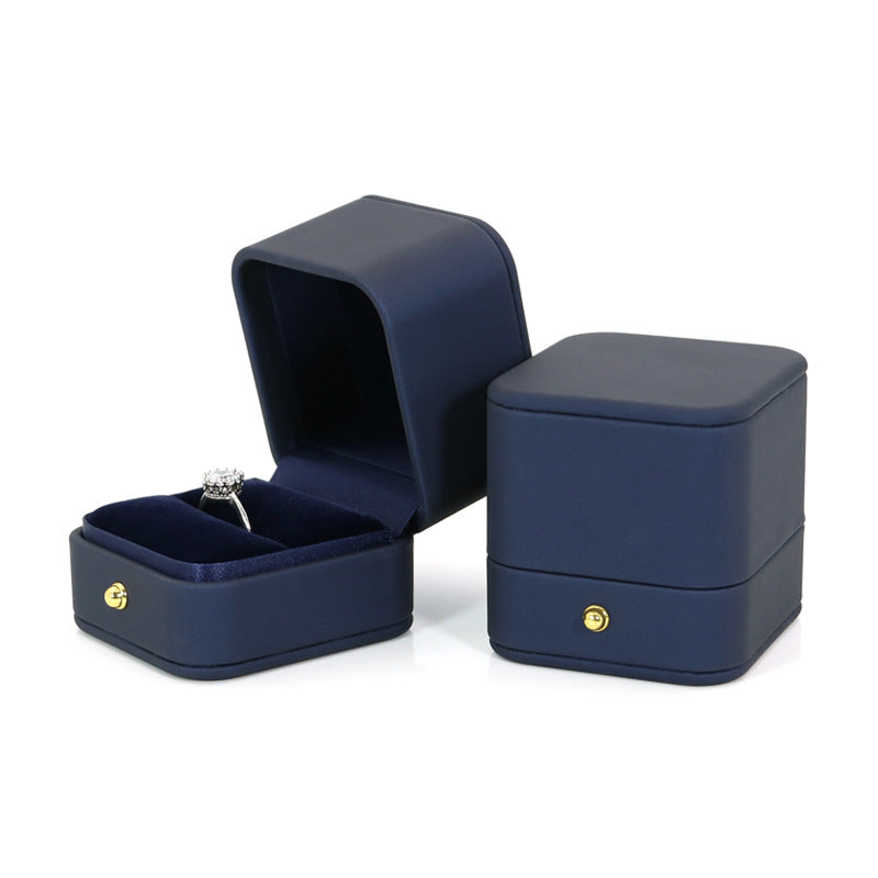 HOCHWERTIGE SCHMUCKGESCHENKBOX AUS PU-LEDER (OHNE LOGO)