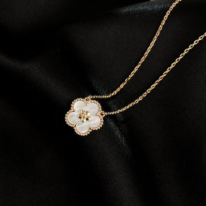 [Clover Jewelery]LUCKY  WHITE MOP  PLUM BLOSSOM NECKLACE