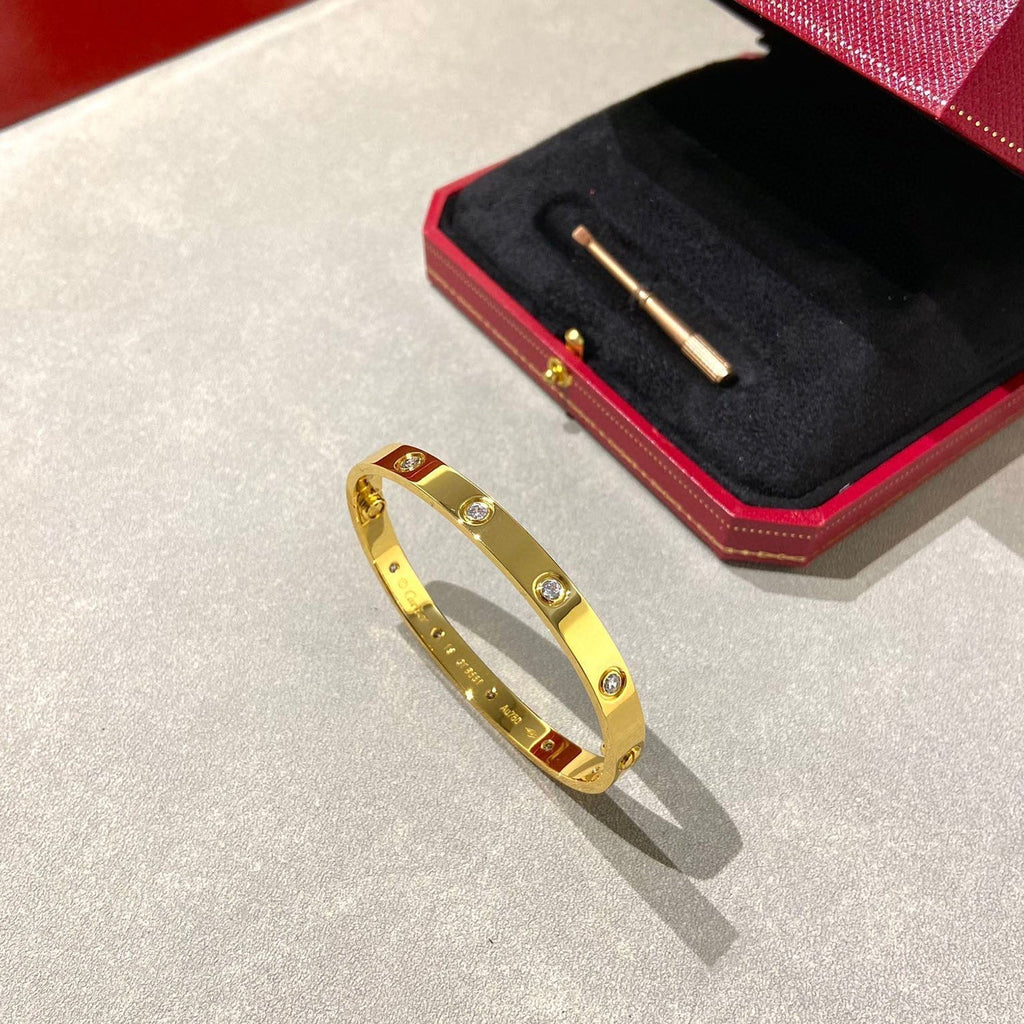 [Clover Jewelry]ラブブレスレット 6.1mm ダイヤモンド10石