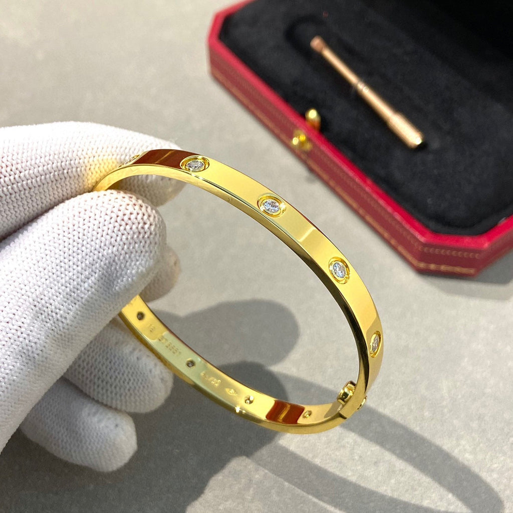 [Clover Jewelry]ラブブレスレット 6.1mm ダイヤモンド10石