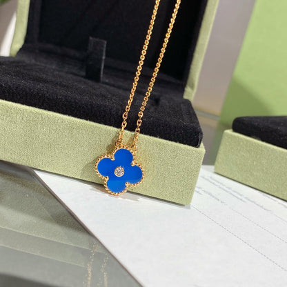 [Clover Jewelery]CLOVER 15MM DIAMOND AND BLUE AGATE NECKLACE
