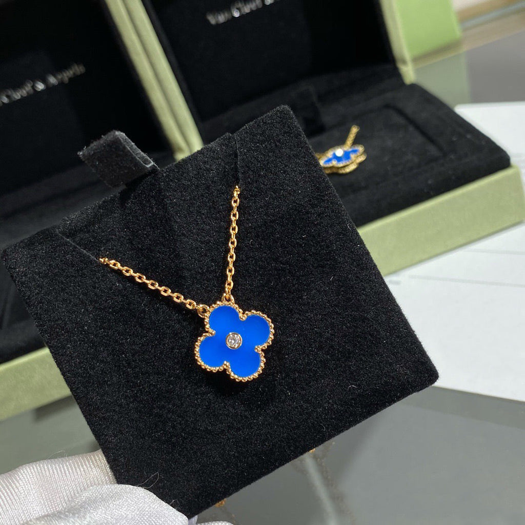 [Clover Jewelry]CLOVER 15MM DIAMANT- UND BLAUER ACHAT-HALSKETTE