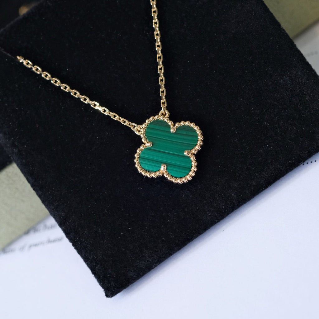 [Clover Jewelry]クローバー 15MM マラカイト シングル フラワー ネックレス