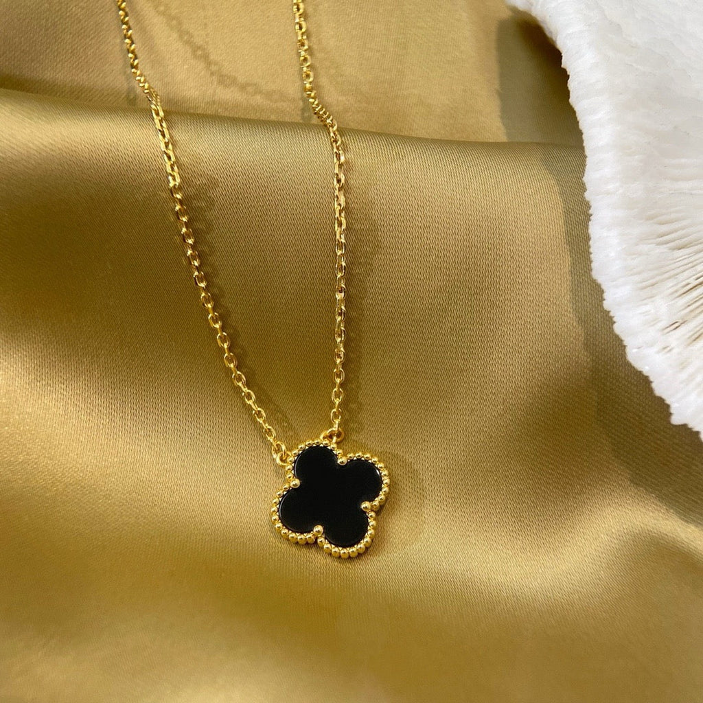 [Clover Jewelry]クローバー 15MM ブラックオニキス シングル フラワー ネックレス
