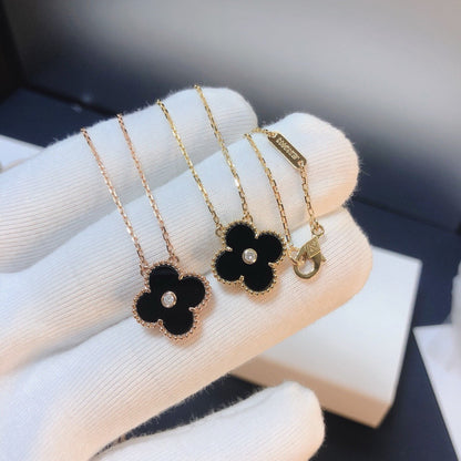 [Clover Jewelery]CLOVER 15MM DIAMOND ONYX NECKLACE