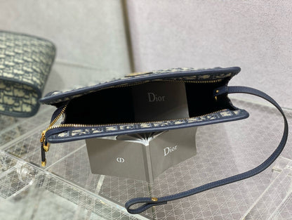 OBLIQUE BOOK TOTE 26 IN DARK BLUE MONOGRAM JACQUARD