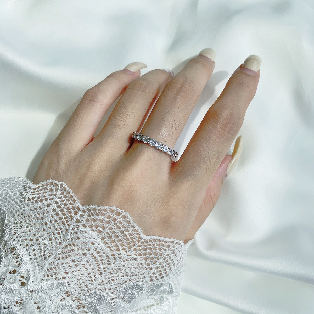 [Clover Jewelery]Sparkling Round Cut Tennis Ring