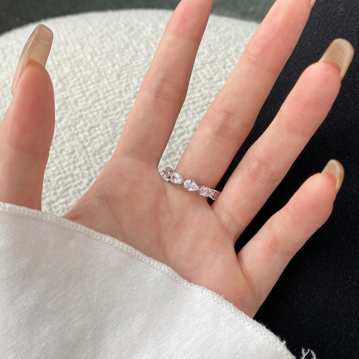 [Clover Jewelery]Exquisite Pear Cut Tennis Ring