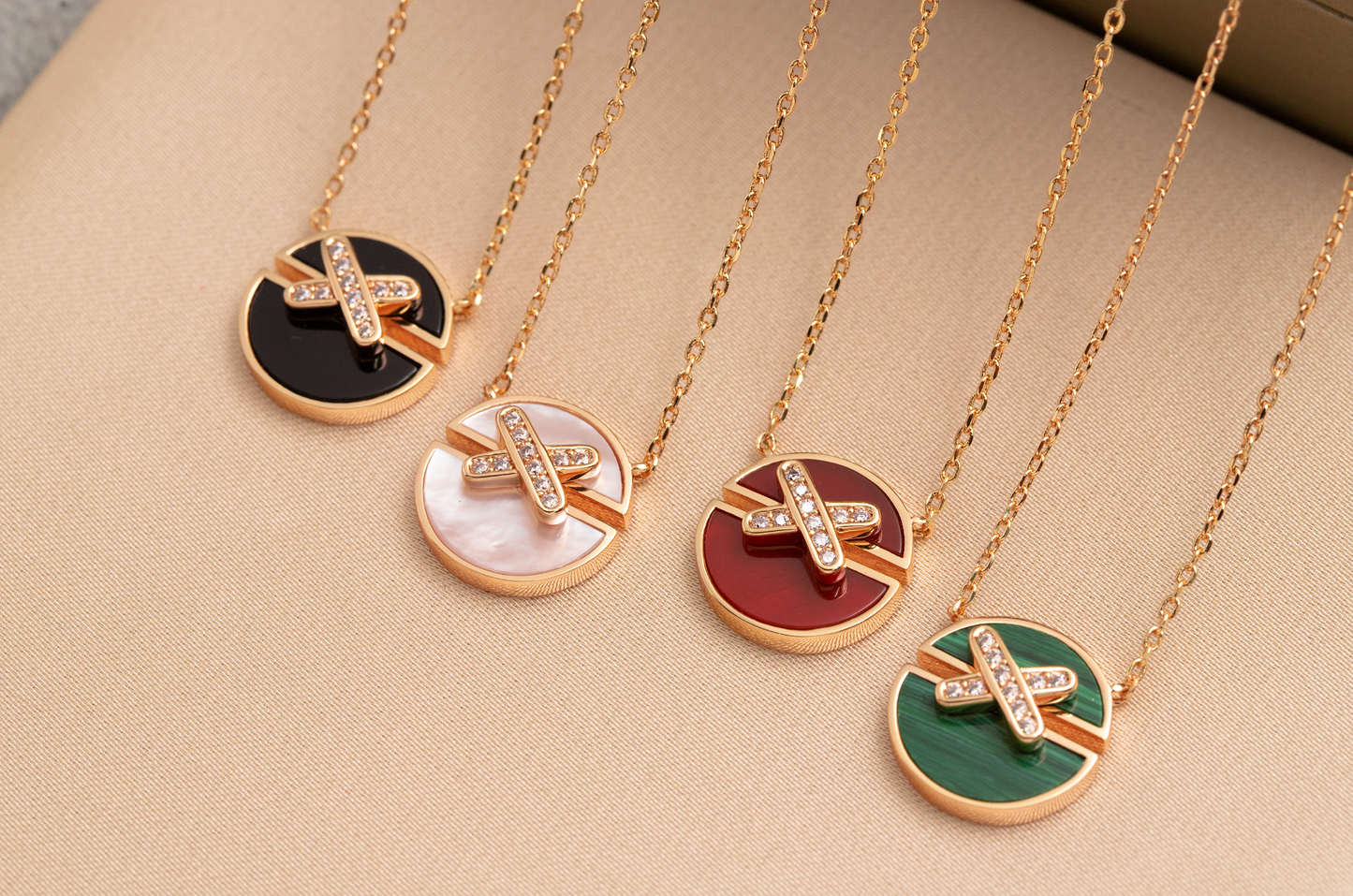 [Clover Jewelery]JEUX DE PINK GOLD DIAMOND NECKLACE
